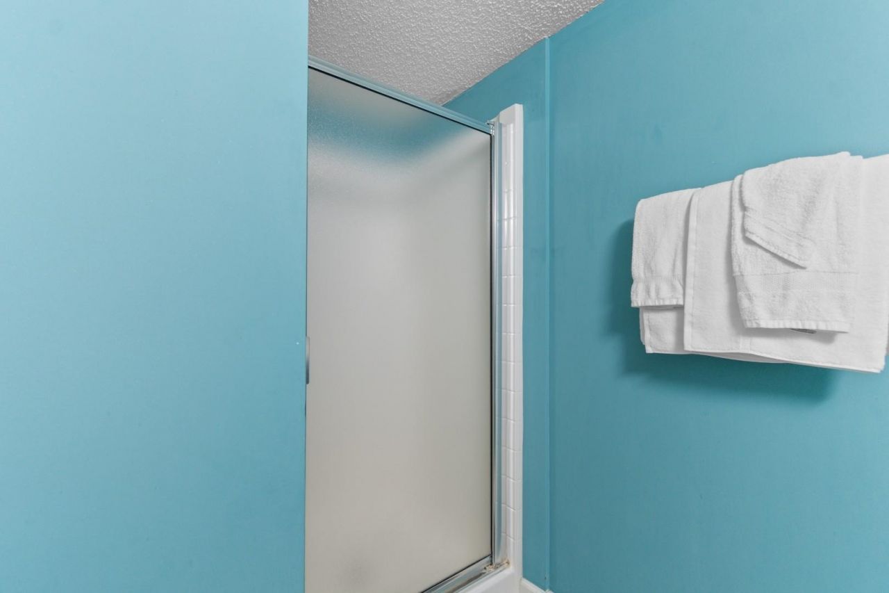 5700 N Ocean Blvd.  Photo 19