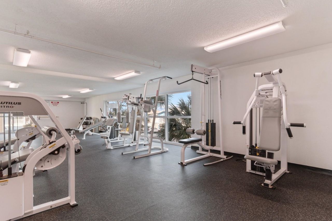 5700 N Ocean Blvd.  Photo 31