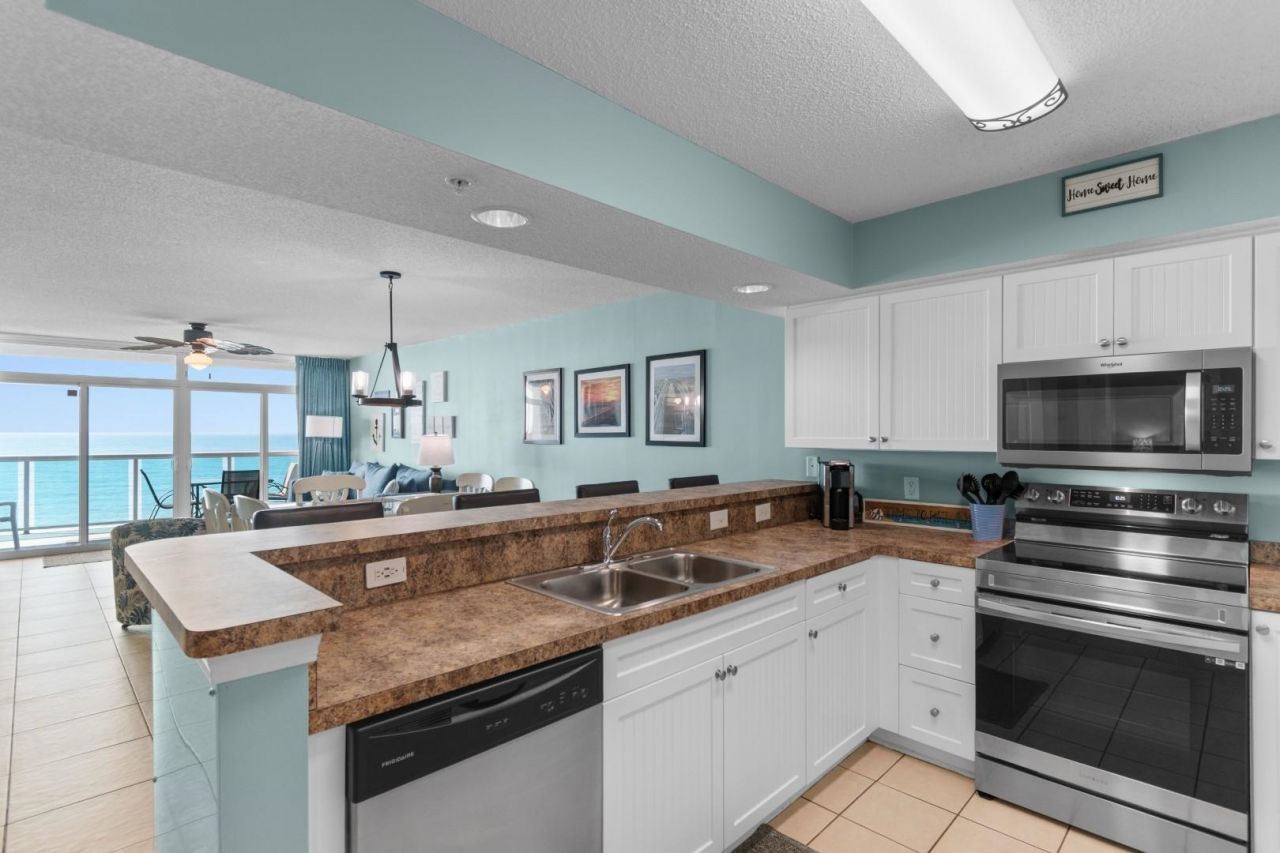 5700 N Ocean Blvd.  Photo 5