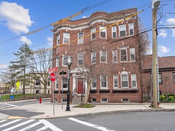 221 Shurtleff Street, Unit 6, Chelsea, MA 02150