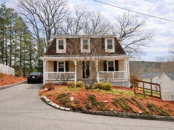 17 Fairview Street, Fitchburg, MA 01420