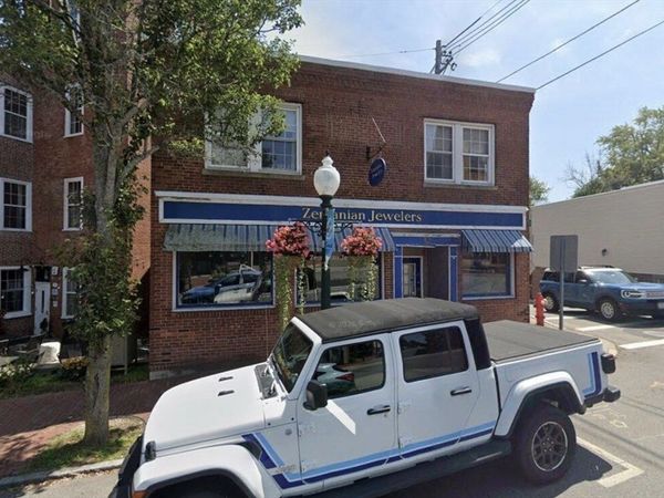 40 Main St, Amesbury, MA 01913