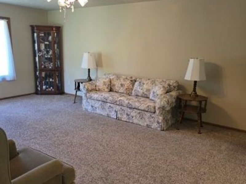 1538 Beekman Drive, Troy, OH 45373 Photo 2