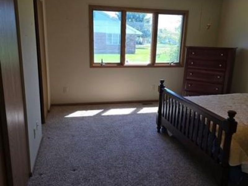 1538 Beekman Drive, Troy, OH 45373 Photo 9