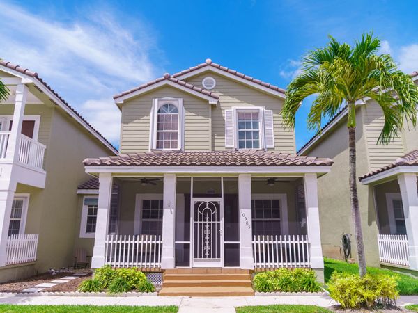 10585 NW 56th Place, Coral Springs, FL 33076