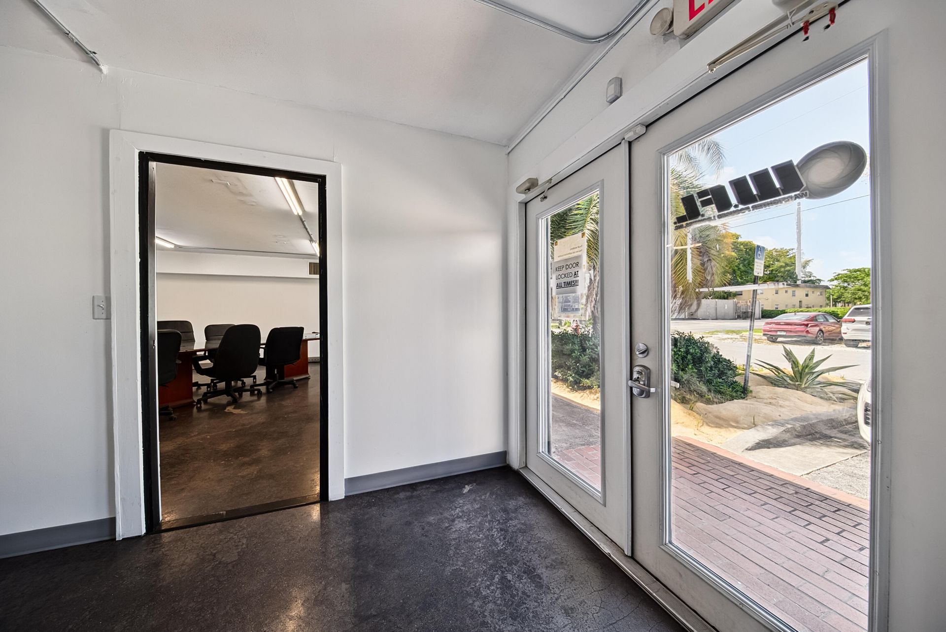 936 NW 1st Street, Fort Lauderdale, FL 33311 Photo