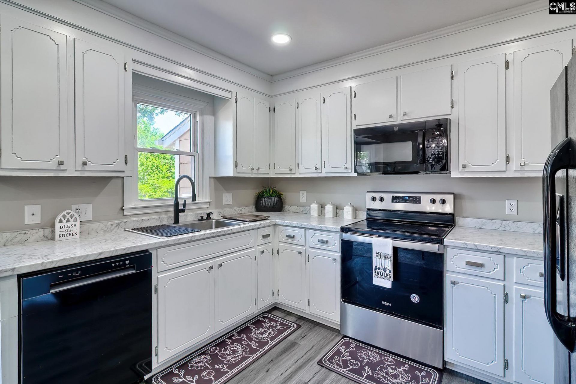 121 Carlsbad Court  Photo 17