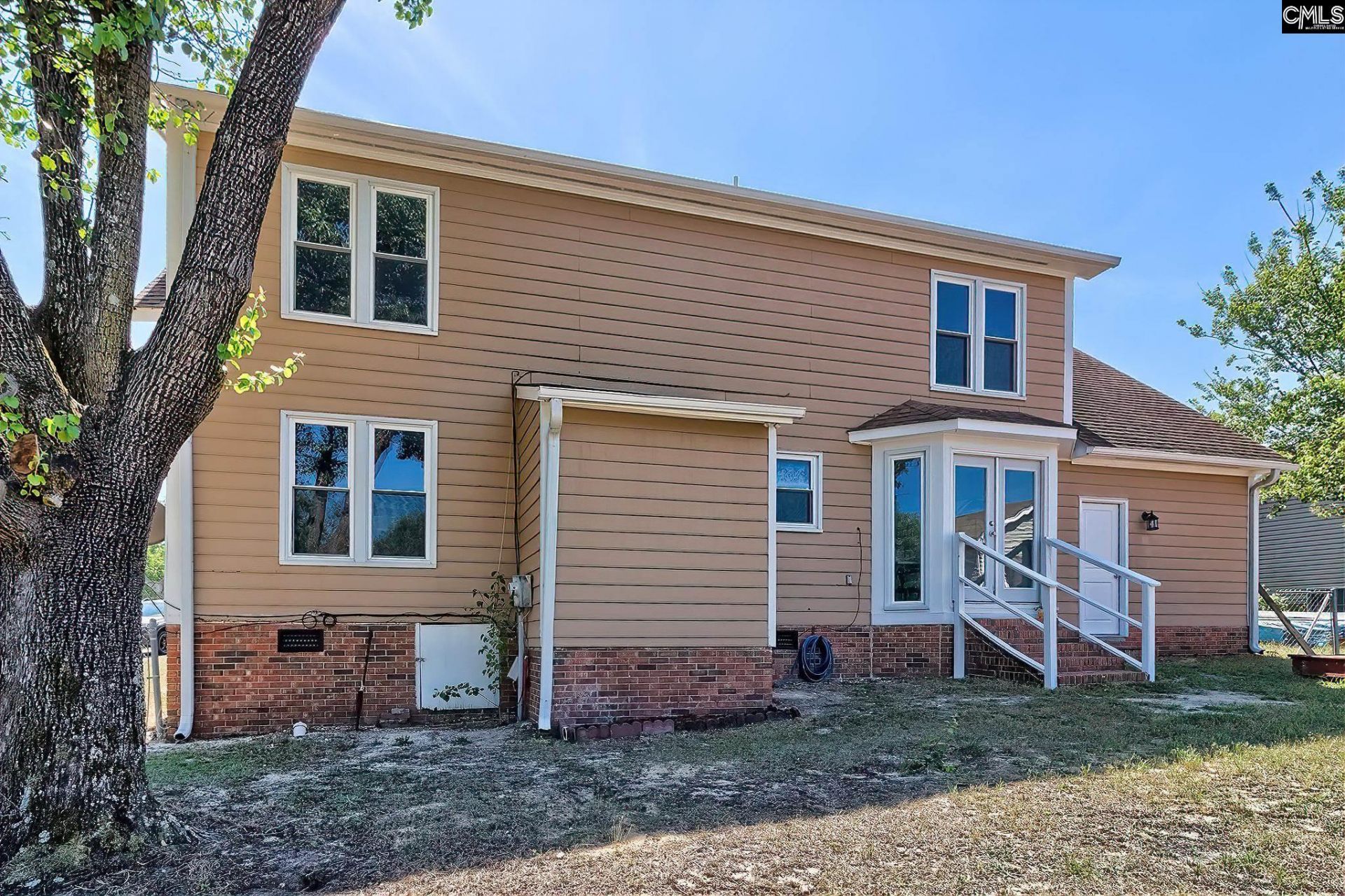 121 Carlsbad Court  Photo 4