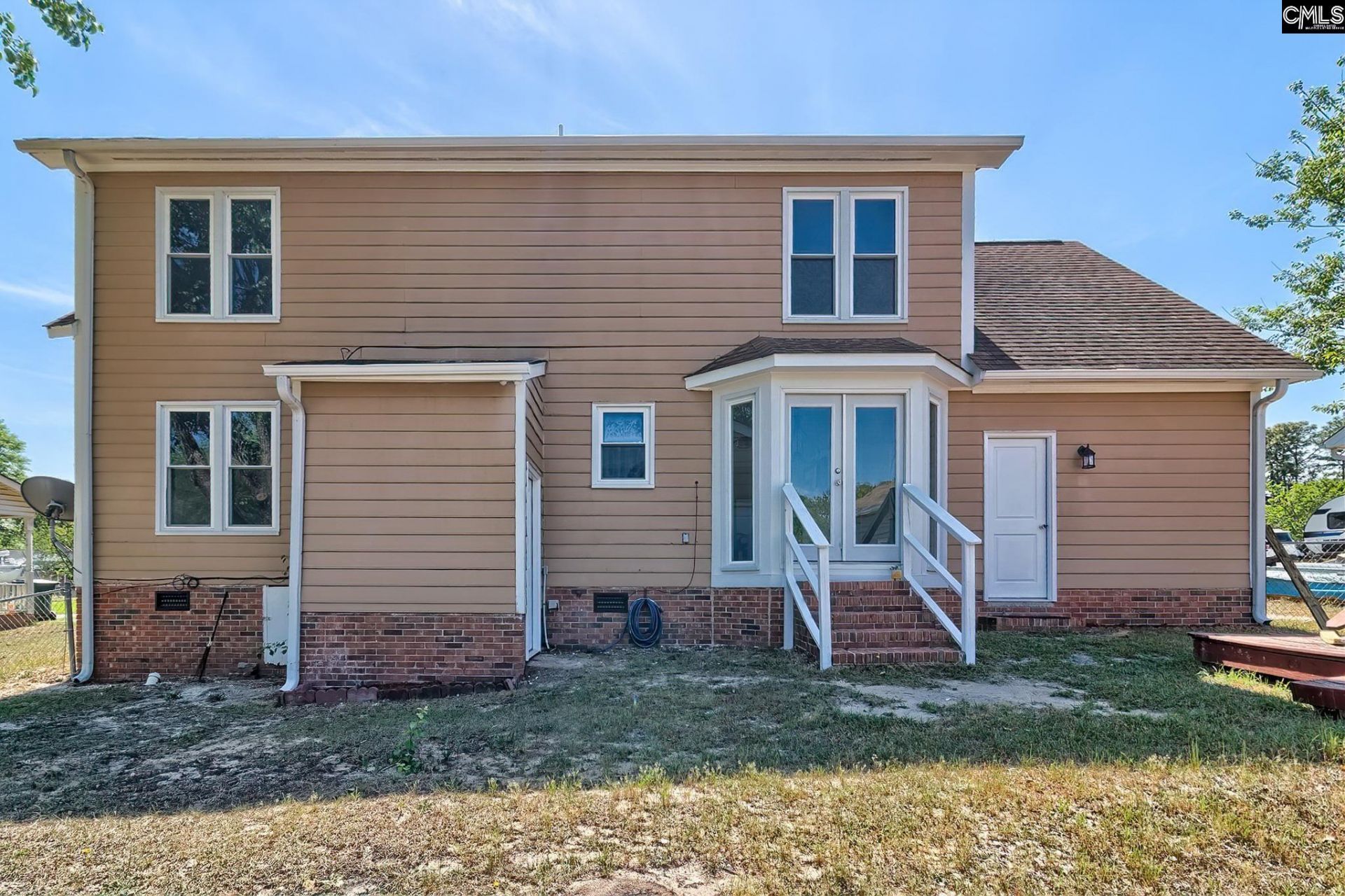 121 Carlsbad Court  Photo 5