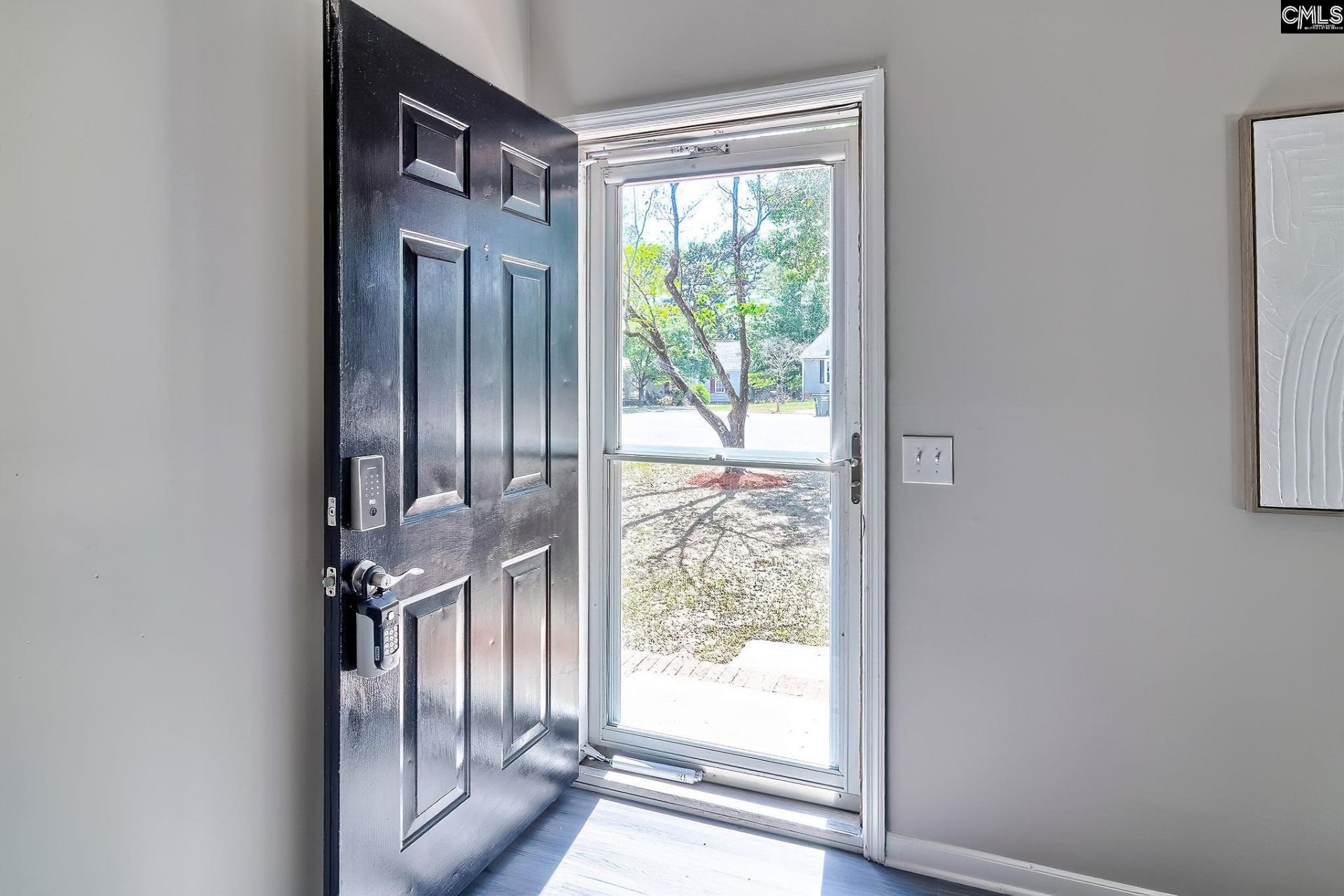 121 Carlsbad Court  Photo 9