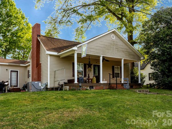 416 E Washington Avenue , Bessemer City, NC 28016