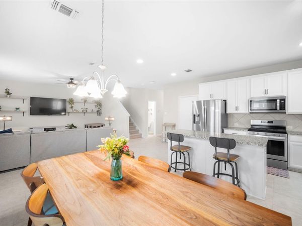 263 Beechnut DR, Buda, TX 78610