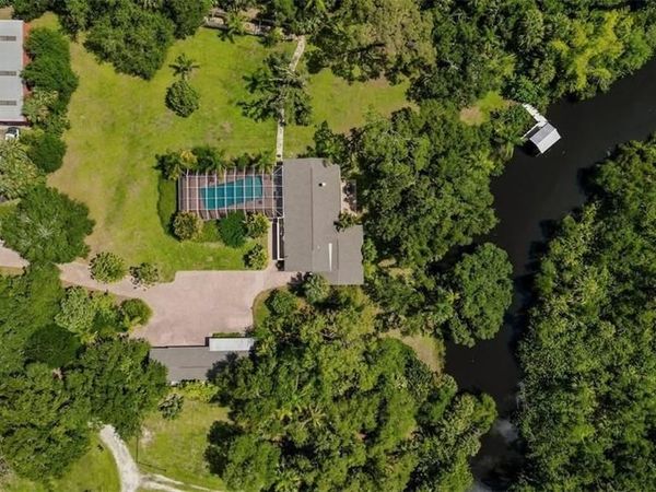18220 Elmwood DR, ALVA, FL 33920