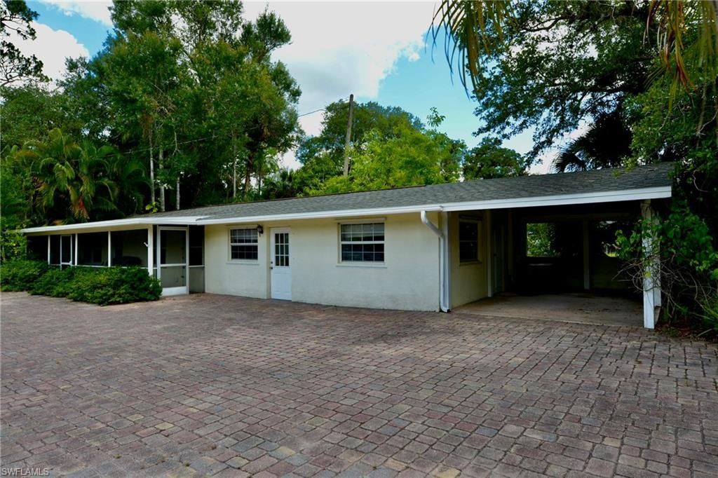 18220 Elmwood Dr, Alva, FL 33920 Photo