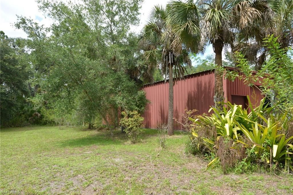 18220 Elmwood Dr, Alva, FL 33920 Photo