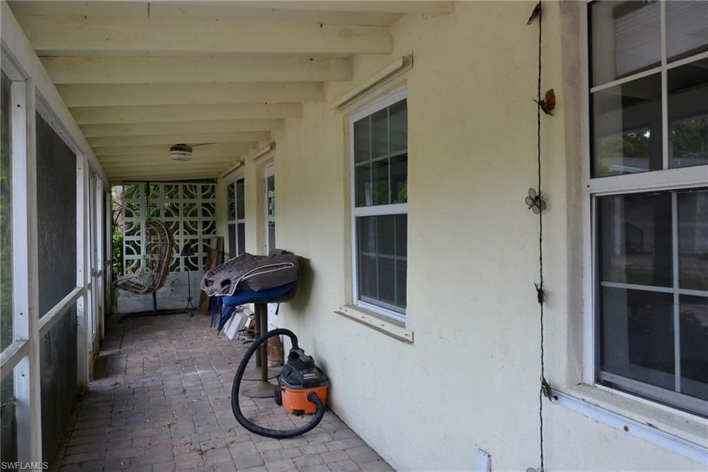 18220 Elmwood Dr, Alva, FL 33920 Photo