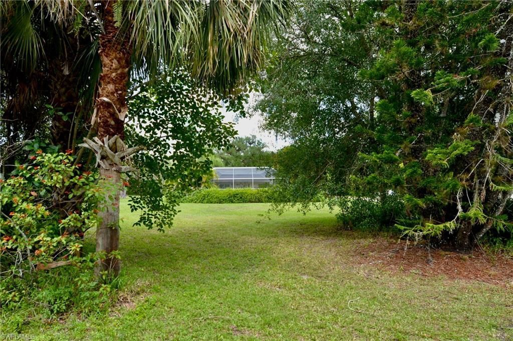 18220 Elmwood Dr, Alva, FL 33920 Photo