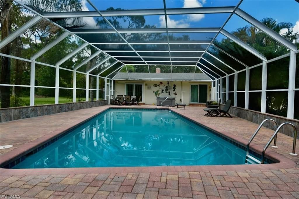 18220 Elmwood Dr, Alva, FL 33920 Photo
