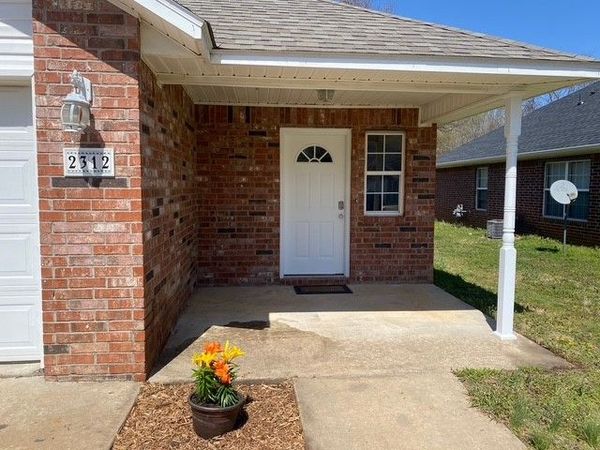 2312 W Skyler Drive , Fayetteville, AR 72703
