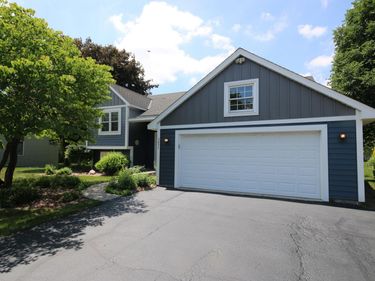 3877 Kennet Circle, Eagan, MN 55123