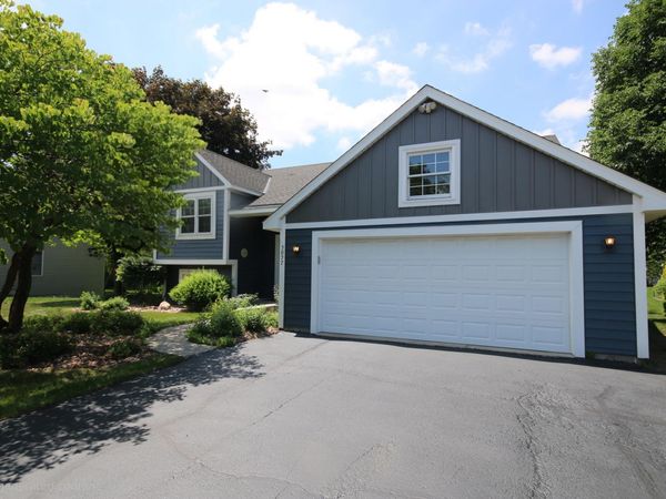 3877 Kennet Circle, Eagan, MN 55123