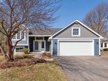 3877 Kennet Circle, Eagan, MN 55123