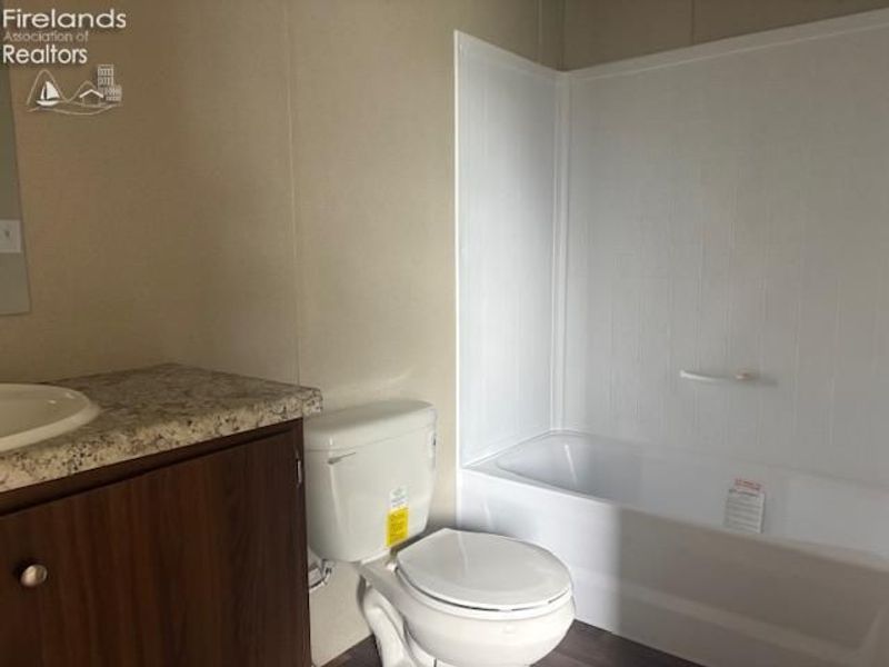 1121 Clayberg Road, Unit 115, Greenwich, OH 44837 Photo 7