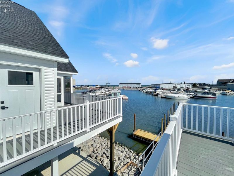 545 W Lakeshore Drive, Unit 34, Port Clinton, OH 43452 Photo 39