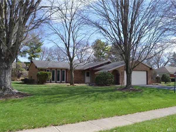 1280 Kentshire Drive, Centerville, OH 45459