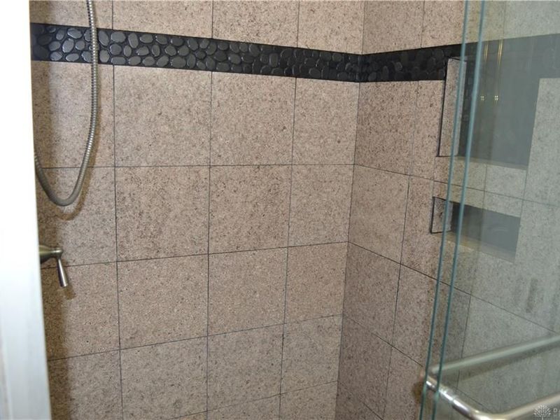 1280 Kentshire Drive, Centerville, OH 45459 Photo 17