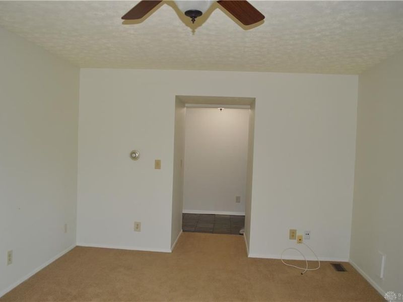 1280 Kentshire Drive, Centerville, OH 45459 Photo 8