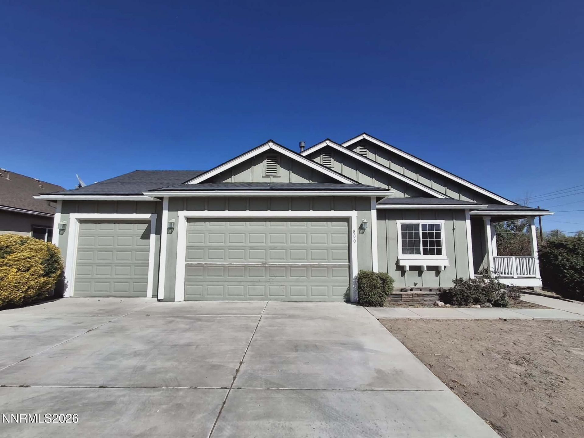 800 Canary Circle, Fernley, NV 89408 Main Photo