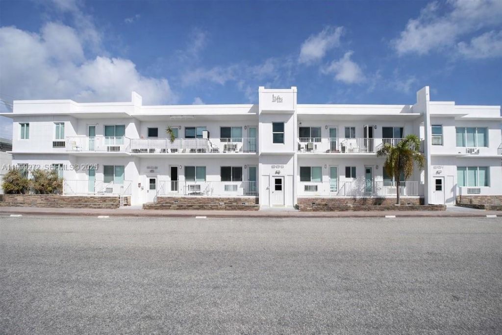 505 74th St , Unit 6B, Miami Beach, FL 33141 Photo