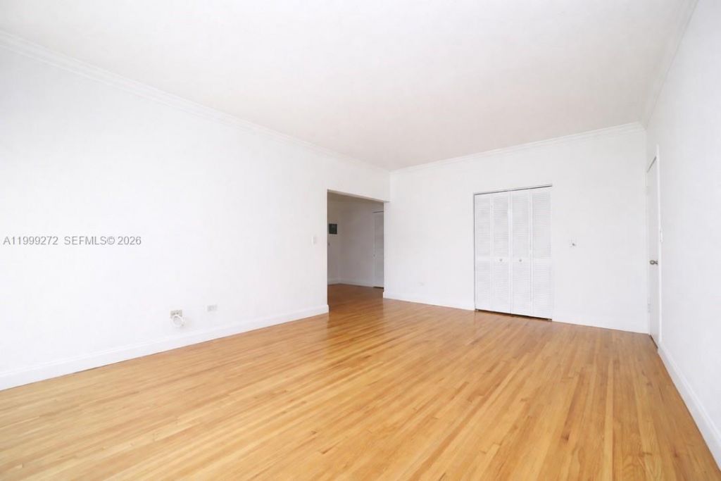 505 74th St , Unit 6B, Miami Beach, FL 33141 Photo