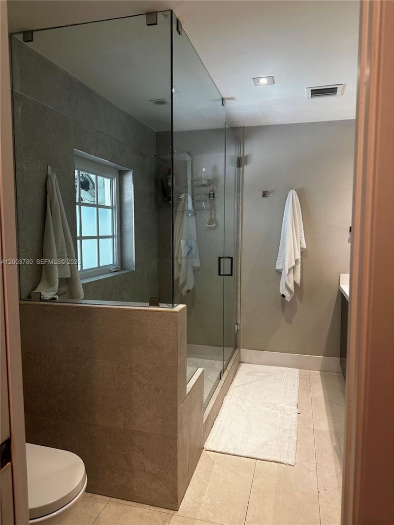 630 San Lorenzo Ave, Coral Gables, FL 33146 Photo