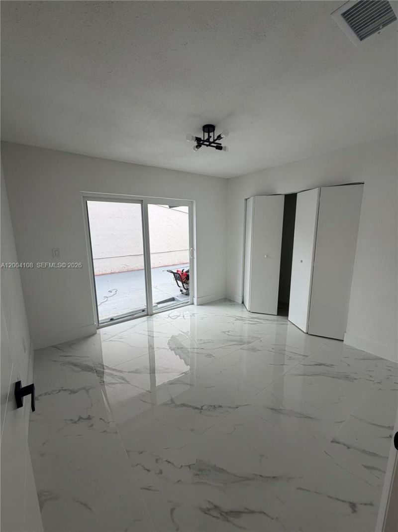 8981 SW 5th Ln , Miami, FL 33174 Photo