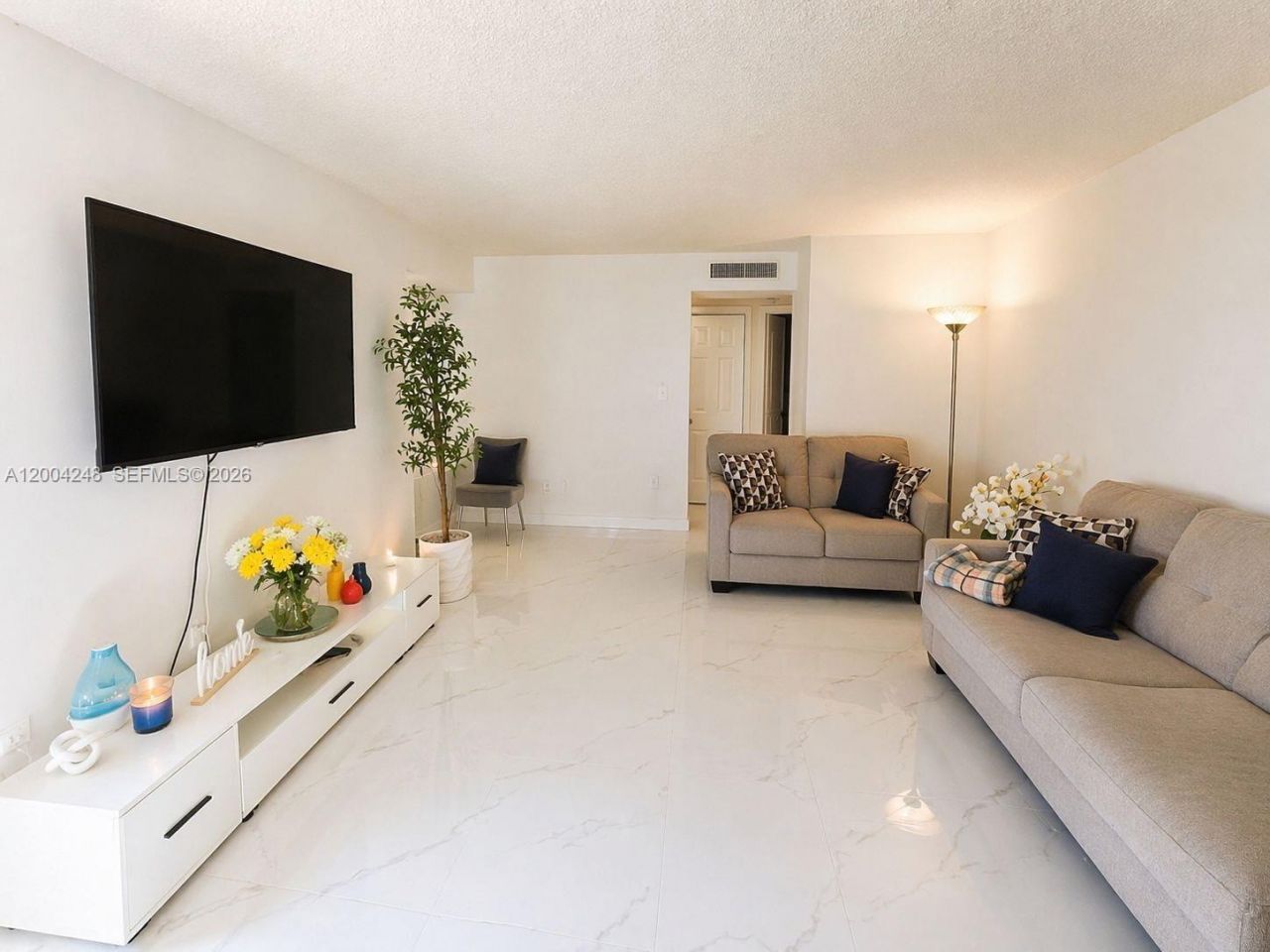 6555 W Broward Blvd, Unit 111, Plantation, FL 33317 Photo