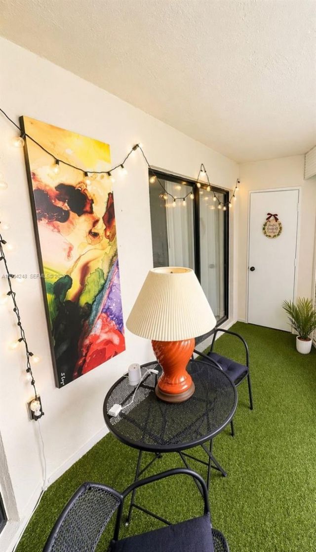 6555 W Broward Blvd, Unit 111, Plantation, FL 33317 Photo