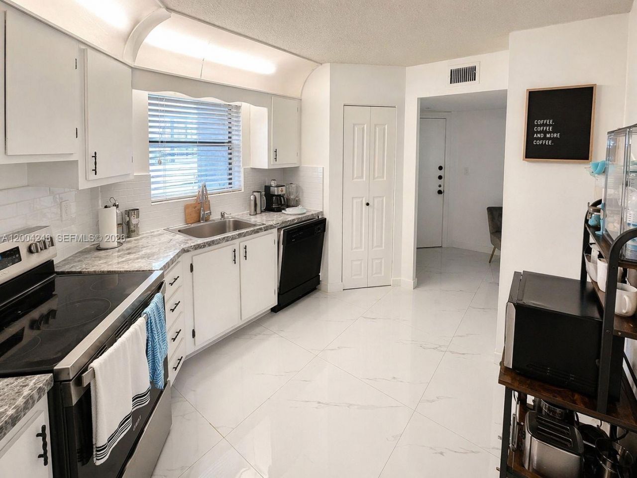 6555 W Broward Blvd, Unit 111, Plantation, FL 33317 Photo