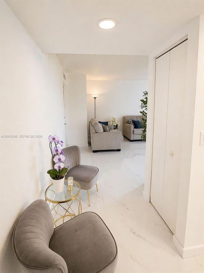 6555 W Broward Blvd, Unit 111, Plantation, FL 33317 Photo