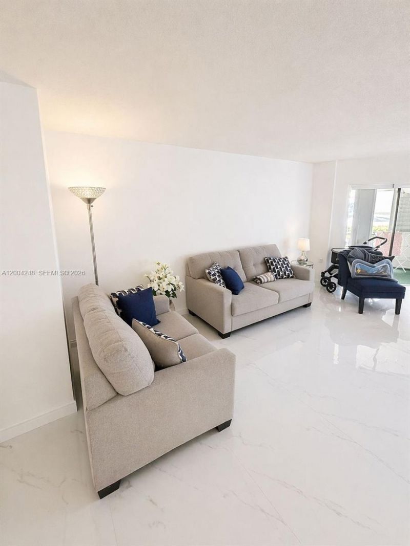 6555 W Broward Blvd, Unit 111, Plantation, FL 33317 Photo