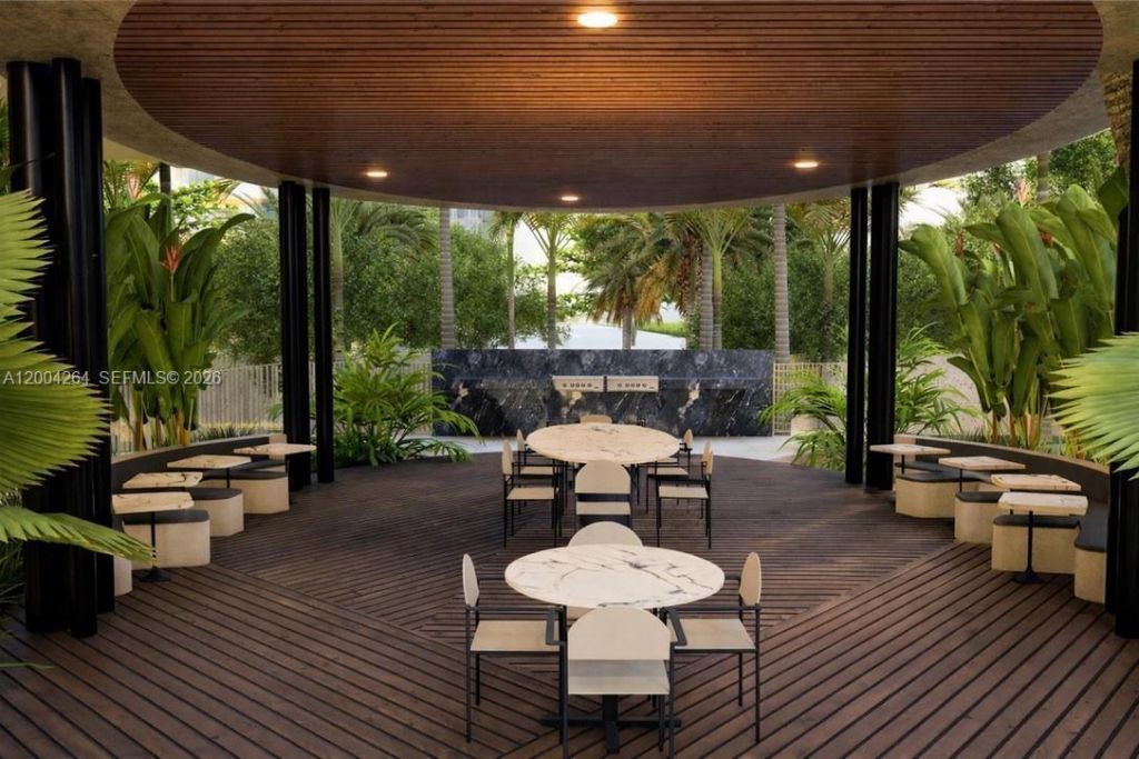 6365 Collins Ave, Unit 3204, Miami Beach, FL 33141 Photo