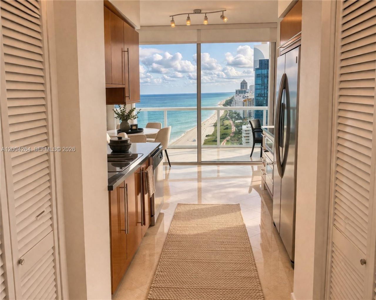 6365 Collins Ave, Unit 3204, Miami Beach, FL 33141 Photo