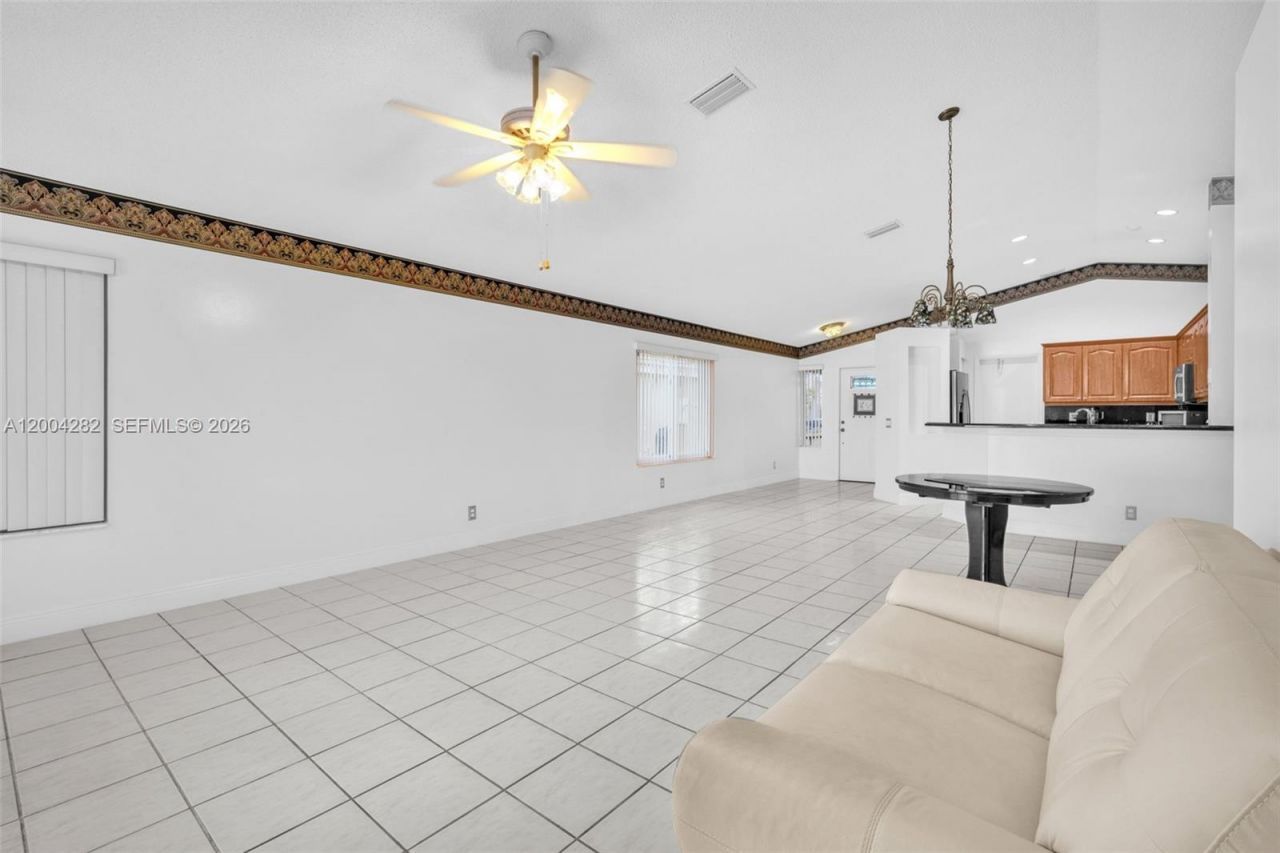 1600 Salerno Cir, Weston, FL 33327 Photo