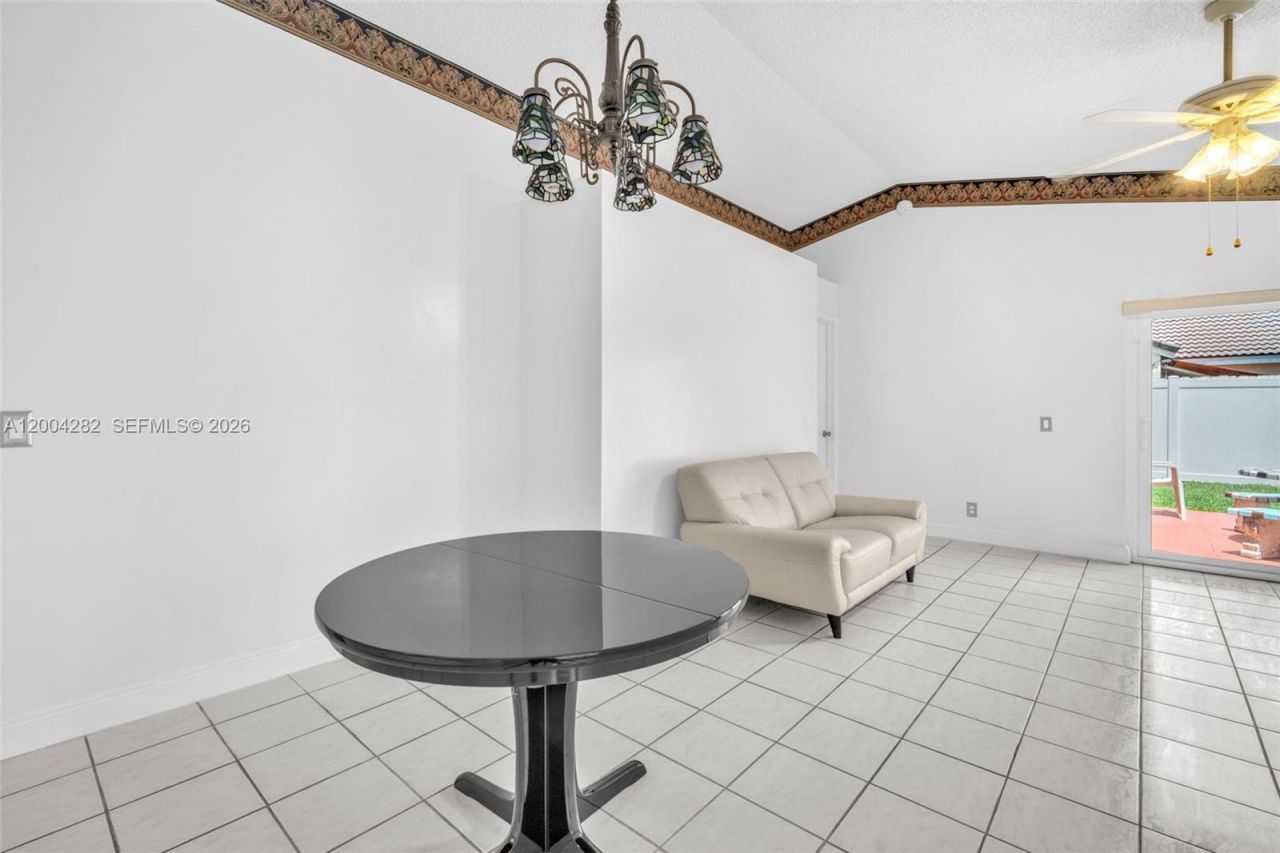 1600 Salerno Cir, Weston, FL 33327 Photo
