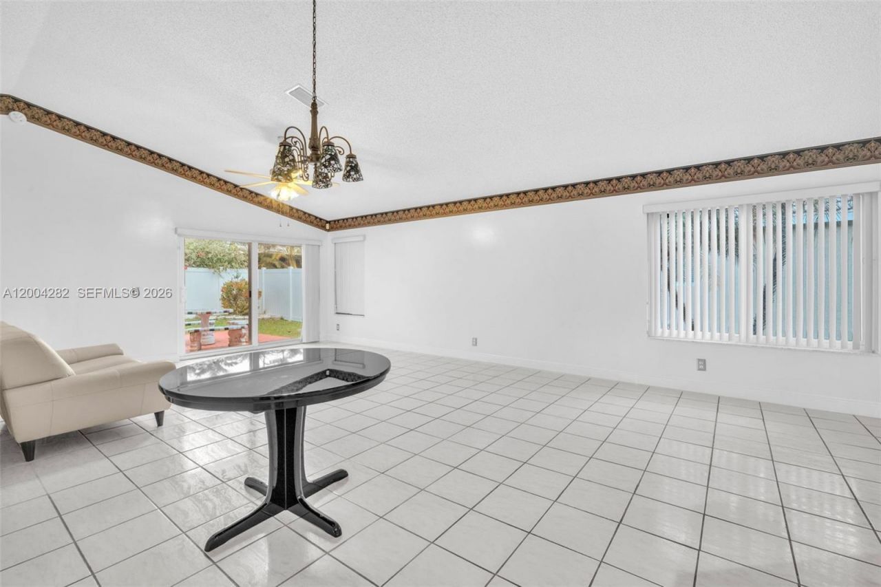 1600 Salerno Cir, Weston, FL 33327 Photo