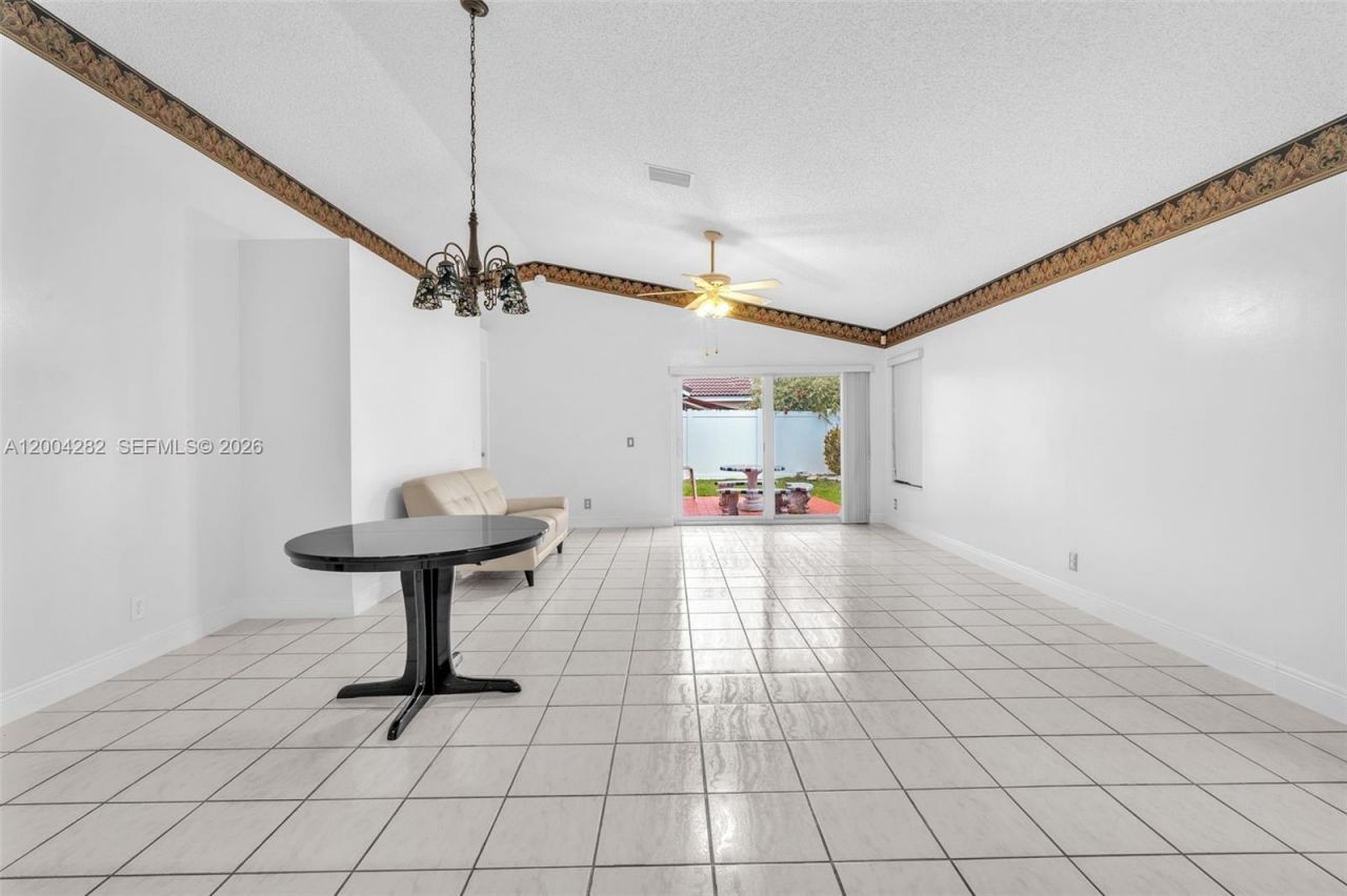 1600 Salerno Cir, Weston, FL 33327 Photo