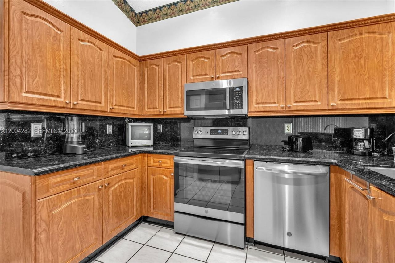 1600 Salerno Cir, Weston, FL 33327 Photo