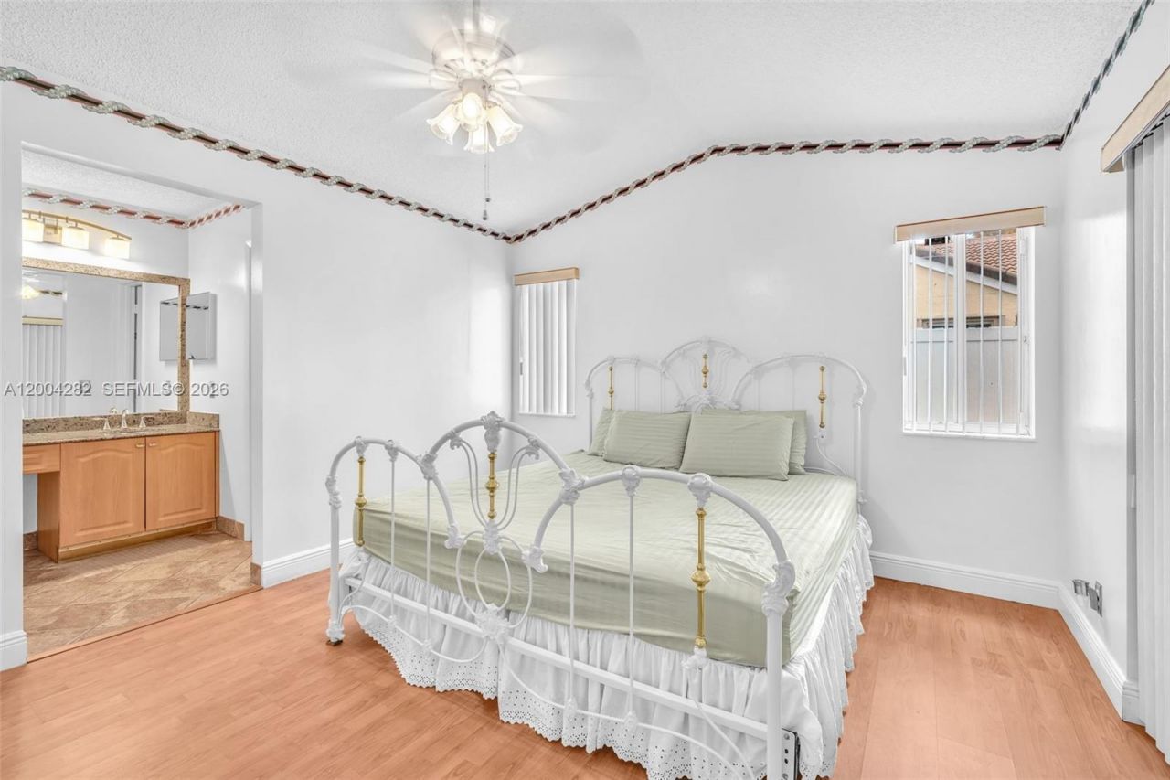 1600 Salerno Cir, Weston, FL 33327 Photo