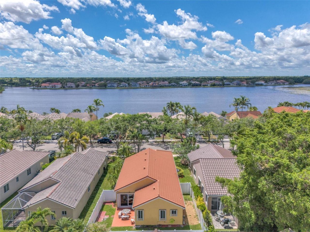 1600 Salerno Cir, Weston, FL 33327 Photo